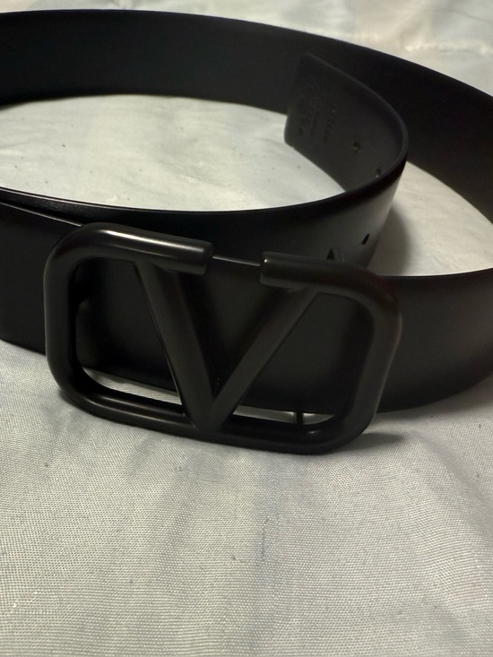 Valentino Garavani Black Leather Belt main image 4